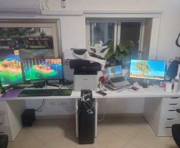 Couple's battle station