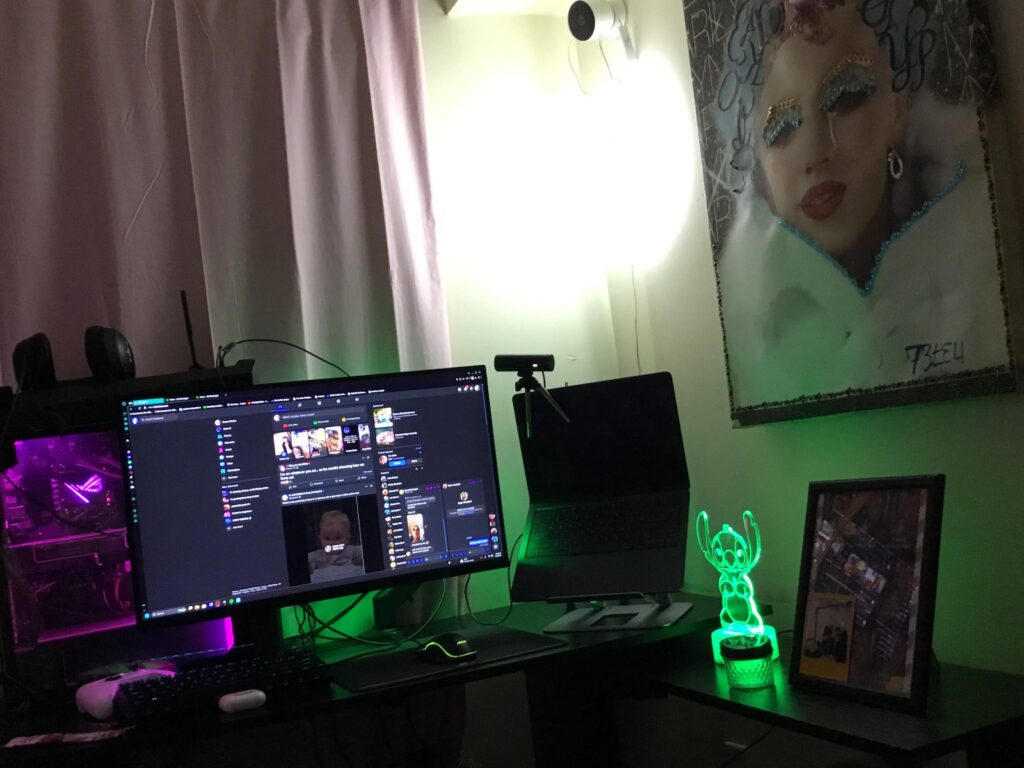 Wall Mount or Under-desk Mount