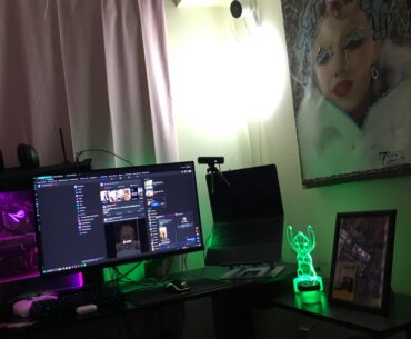 Wall Mount or Under-desk Mount