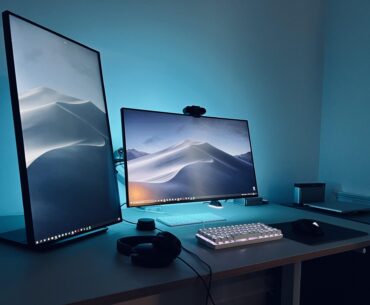 Throwback to a setup I used in 2021, still using those monitors today tbh