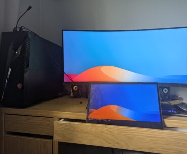 I used an old 1080p ideapad in a drawer as a second monitor 😭