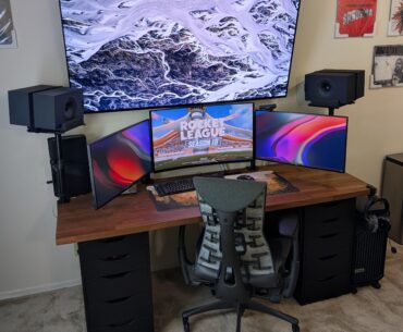 Triple Monitor & TV Setup