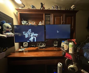 "New" desk and 30 dollar ebay monitor arms make a crack house a crack home
