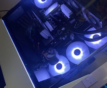 First gaming of ever!! Lmk what you guys think (don’t be mean to me pls)