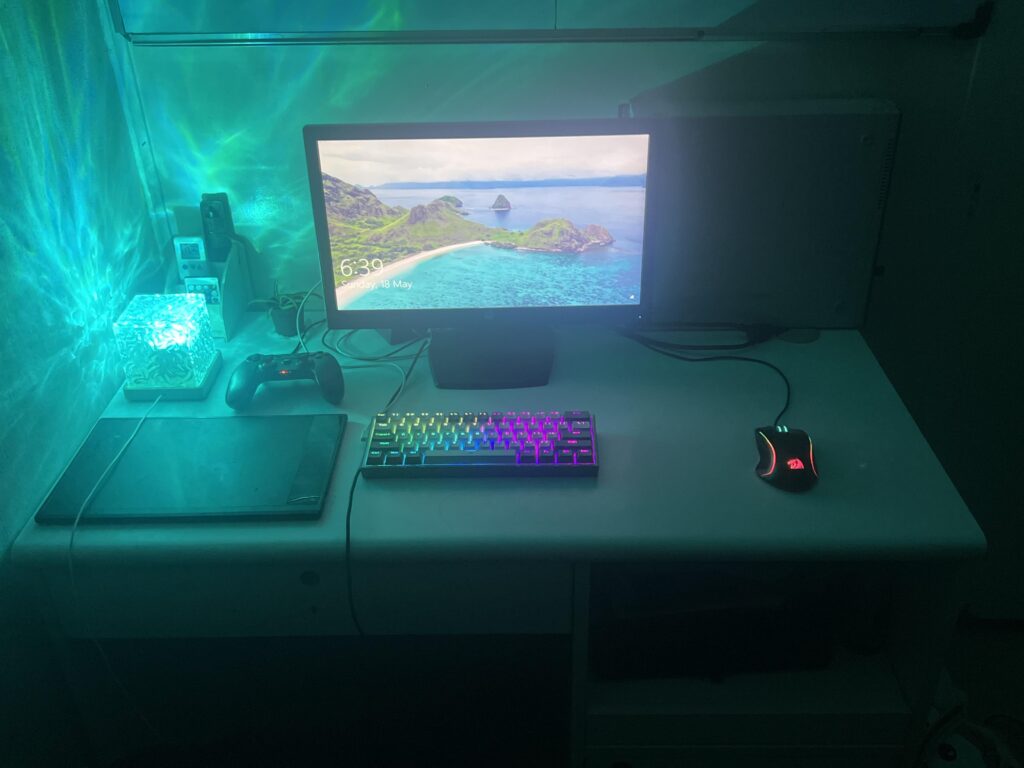 poor person battle station