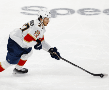 Luostarinen leaves Game 5 for Panthers with injury