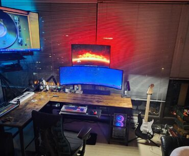 5 year old setup. Still feels like day 1, couldn't be happier.