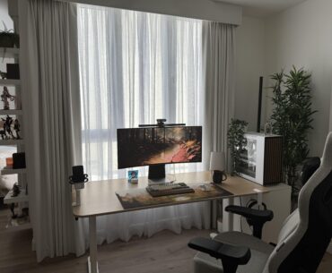 Added some (fake) bamboo to my corner. :D
