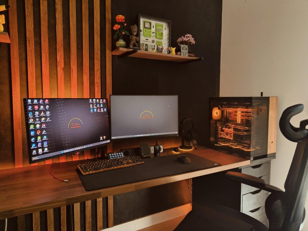 Custom loop refresh + QD-OLED monitor, hydro-dipped keyboard, and some nostalgic decor touches