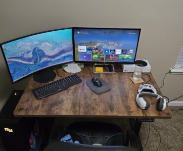 Yesterday, I only had a monitor and an Xbox, look at me now! I'm a PC gamer now! AND I have a curved monitor!