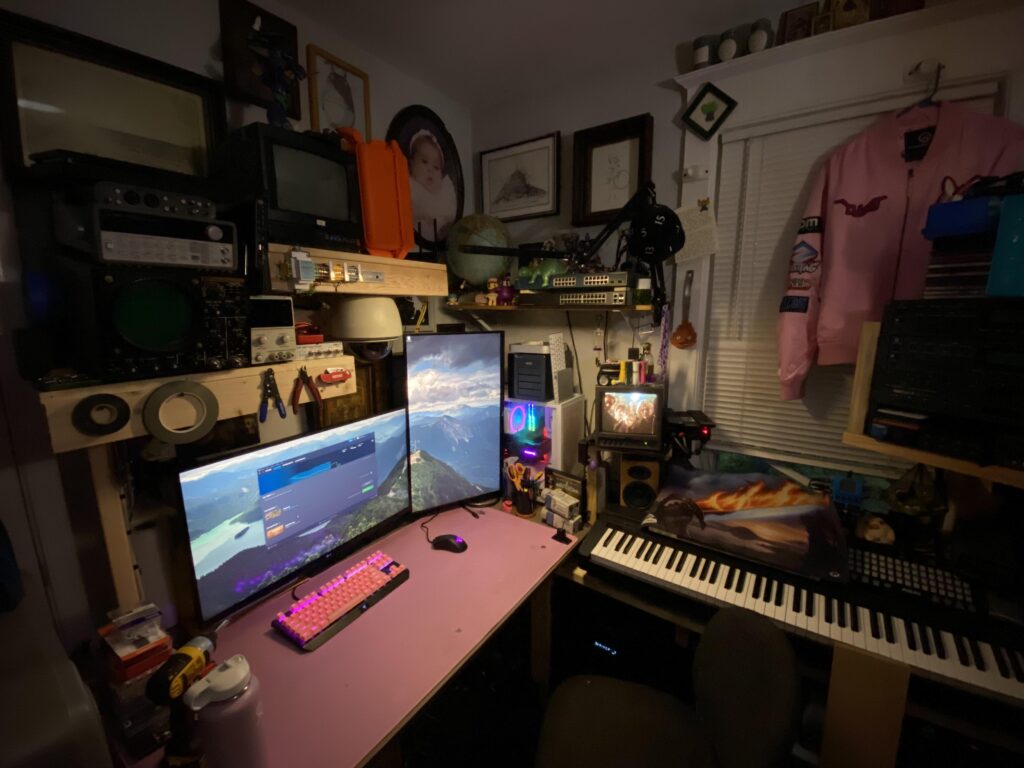 My lil hobby oasis :)