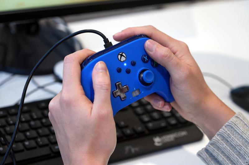 One in four video games developed in Catalonia now available in Catalan A person playing a video game