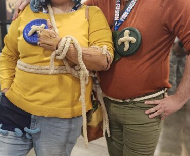 Ran into this awesome IT TAKES TWO cosplay couple at a con over the weekend