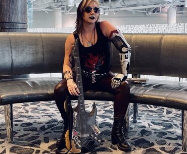 My Johnny cosplay got a little upgrade🤘🎸