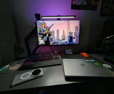 love how my setup looks with one monitor now