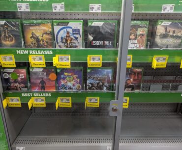 Reminder check your Walmarts I know Xbox isn't the most popular but still good deals on Monster Hunter and Dragon Ball