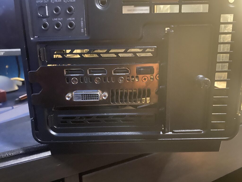 Trying to help my friend replace gpu and it was really hard to take out for some reason…
