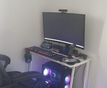 My simple setup (any ideas for improvement would be welcomed)