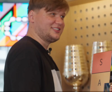 S1mple’s reaction when he heard Olofmeister is STILL on FaZe’s bench.