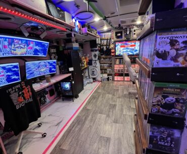 So some of you asked for white light photos of bits and pieces of my setup. Here are some photos with a mostly complete description of its contents