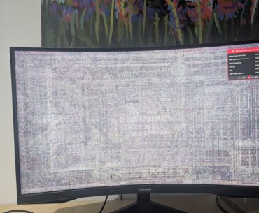 Please help why does my pc do this when playing league