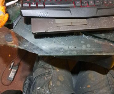 The Broken Glass Cigarette Battle Station (That will cut the user) (NOT MINE)