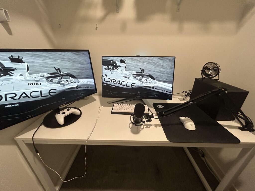 Black & White Closet Setup