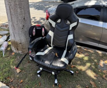 Someone threw out their gaming chair. They’re about to lose some FPS.