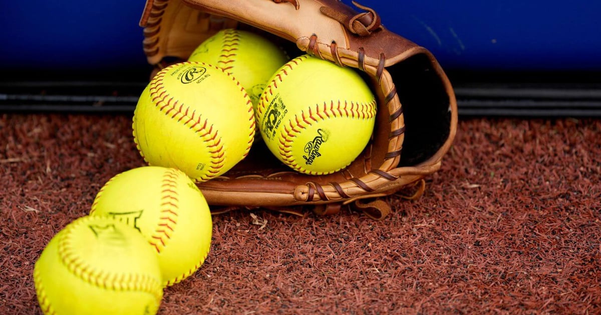 WCWS championship live updates: Texas vs. Texas Tech Game 2 schedule and today’s latest news WCWS championship live updates: Texas vs. Texas Tech Game 2 schedule and today’s latest news
