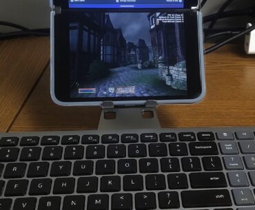 I have a strange obsession with PC gaming on unusual devices.