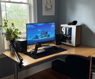 Just finished rebuilding my setup after moving. Still a WIP, but I don’t think I’ve ever been happier with a setup.