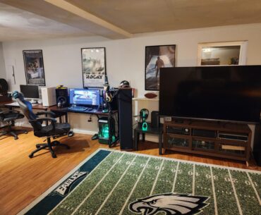 Working on my triple gaming setup