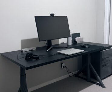 Told myself no more IKEA desks, moved into a new office, insta buys a new IKEA desk and loves it lol