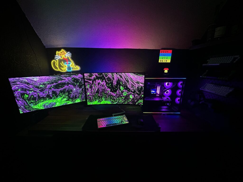 My cosy, dark setup