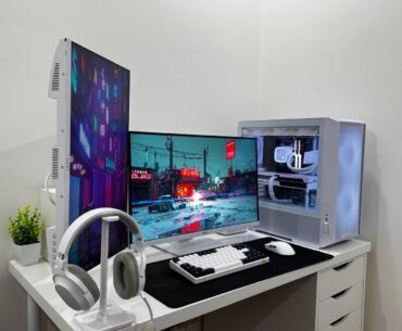 Another small desk setup