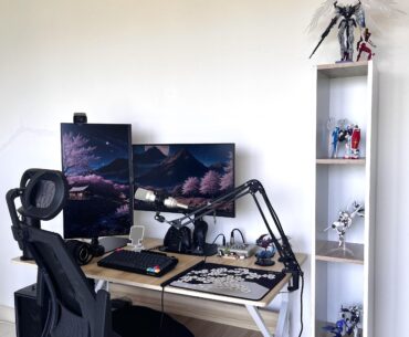 I’ll need to extend the display area for more Gunpla in the future and I’m thinking of hanging a shelf above. what else should I add?