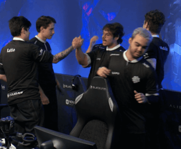 Legacy, a team that weren't even supposed to make the top 32, has just made the top 16 of the major, going 3-0 in stage 2.