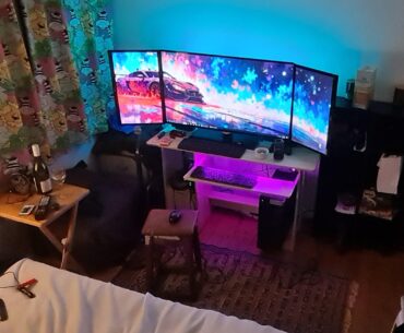 Basic bitch budget battle station. $400usd