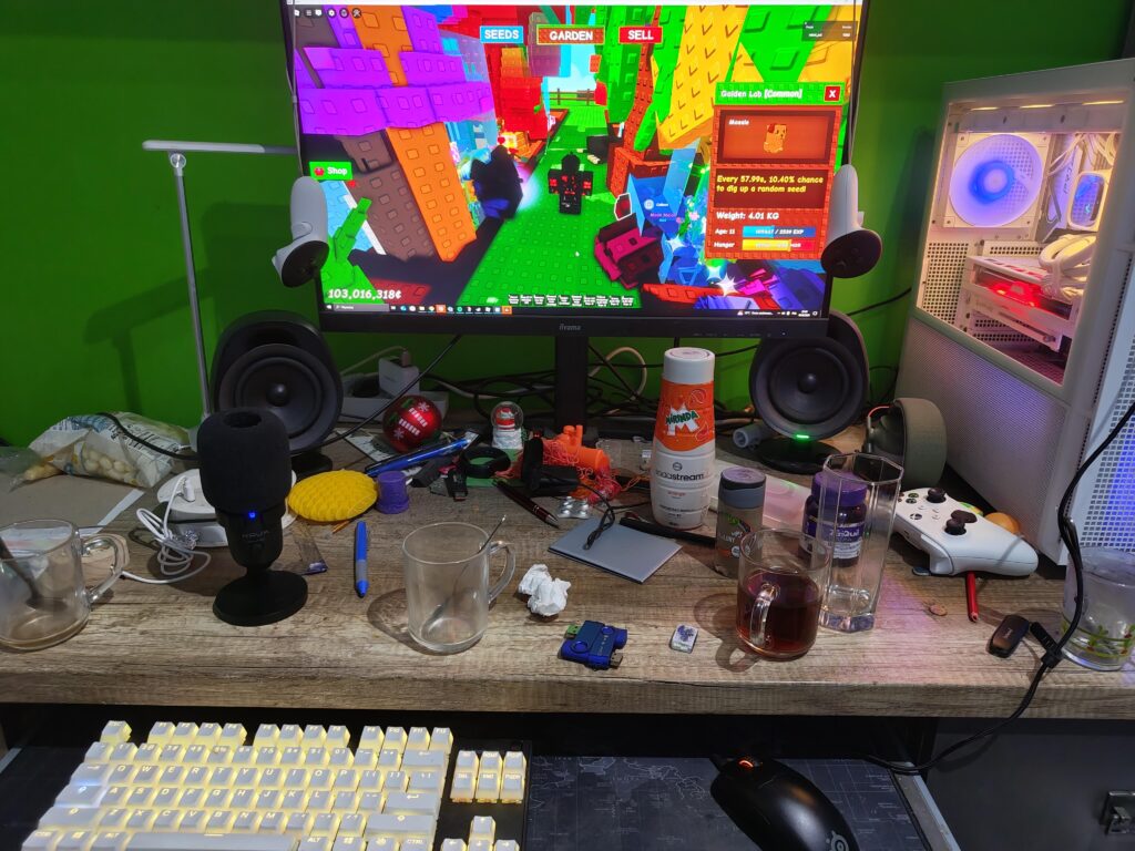 3k USD pc, 500USD screen, 100 usd meta quest controllers