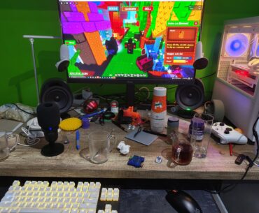 3k USD pc, 500USD screen, 100 usd meta quest controllers