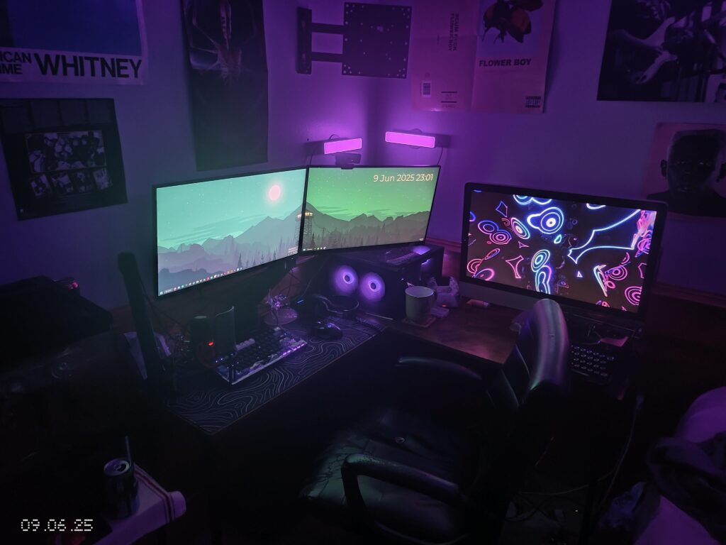 I posted recently but since then i rearranged, got vesa arms for my monitors, and put my pc horizontal on my desk