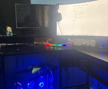 Dual monitors
