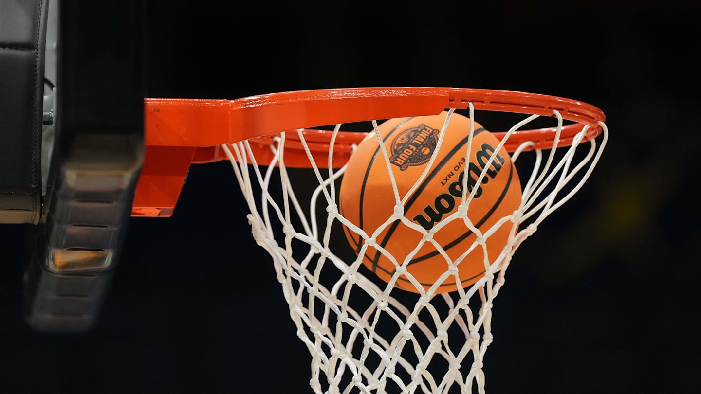 EA Sports announces return of college basketball video game EA Sports announces return of college basketball video game