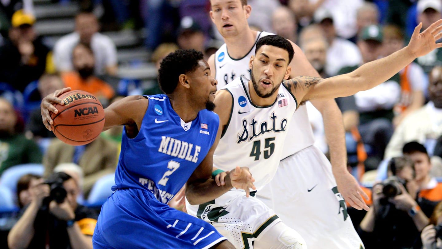 Tom Izzo Recalls One of Most Infamous Games in Spartan History Tom Izzo Recalls One of Most Infamous Games in Spartan History