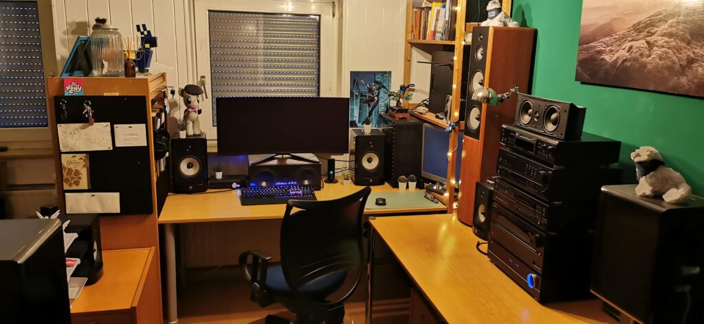 Saw someone share their HT setup, thought I'd share mine