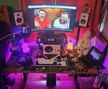 PC is Minisforum smol potate. Poops bed on Hogwarts Legacy. Still love her.