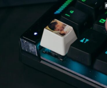 King Mezii's newborn on his esc keycap