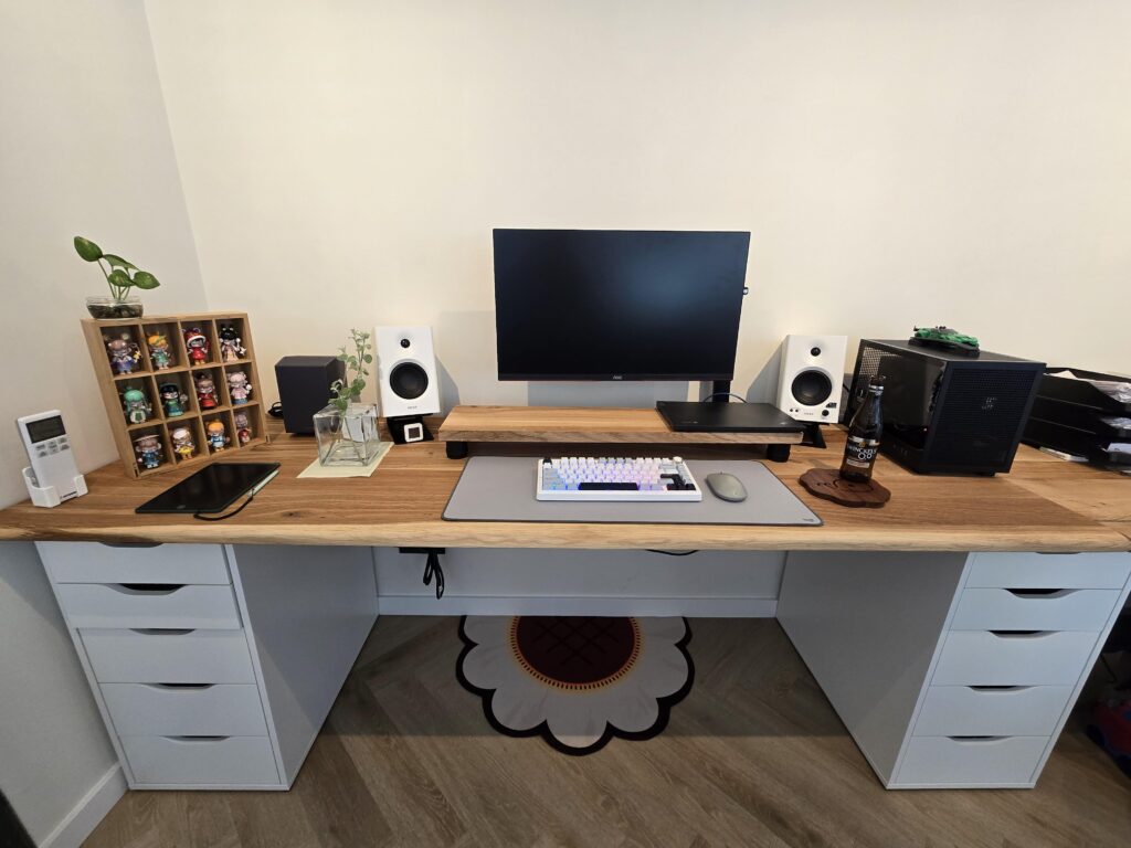Looking for Desk Setup Feedback – Suggestions Welcome!
