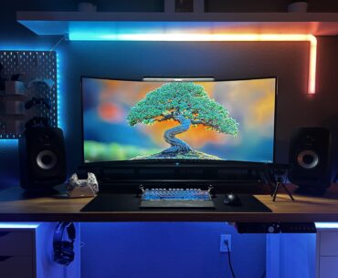 Monitor light bar showed up today, a few plants coming Saturday and it'll be complete… for now.