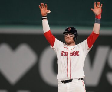 Catcher who played 30 games for Red Sox traded to NL contender (report)